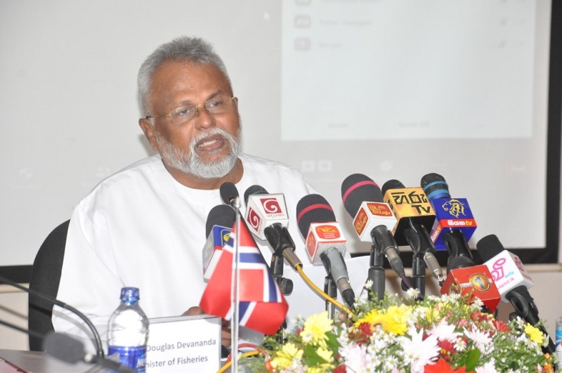 யாழ்.பொலிஸாரின் நடவடிக்கையில் அதிருப்தி வெளியிட்டுள்ள டக்ளஸ்!