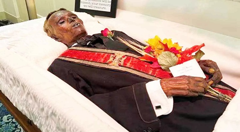 128 ஆண்டுகளாக பதப்படுத்தி பாதுகாக்கப்பட்டு வந்த உடல்