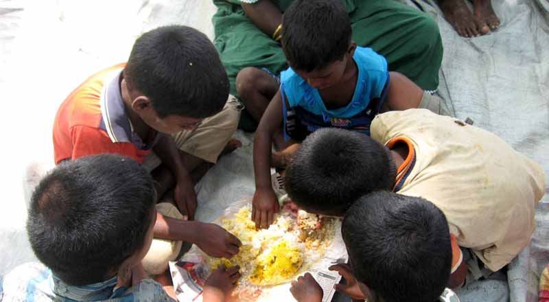 இலங்கையில் 55% மக்களுக்கு மூன்று வேளைக்கு உணவு இல்லை: வெளியான தகவல்