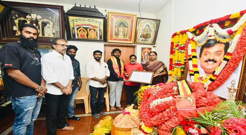 புரட்சிக்கலைஞர் கேப்டன் விஜயகாந்த் அவர்களுக்கு தமிழீழ விடுதலைப்புலிகளின்  இரங்கல் செய்தி