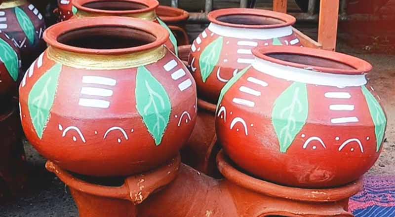 யாழில் களைகட்டும் பொங்கல் வியாபாரம்! பலவகைகளில் பொங்கல் பானைகள்