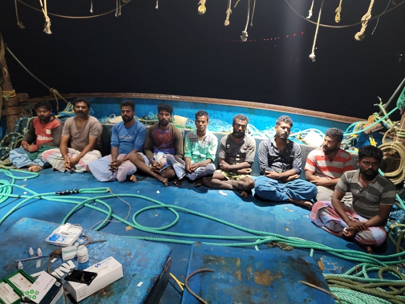 மன்னார்  கடற்பரப்பிற்குள் நுழைந்த 18 இந்திய கடற்றொழிலாளர்கள் கைது