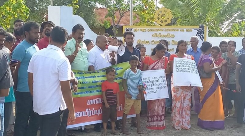 யாழில் சட்டவிரோதமாக அமைக்கப்பட்டுள்ள விகாரைக்கு எதிர்ப்புத் தெரிவித்து ஆரம்பமானது போராட்டம்!