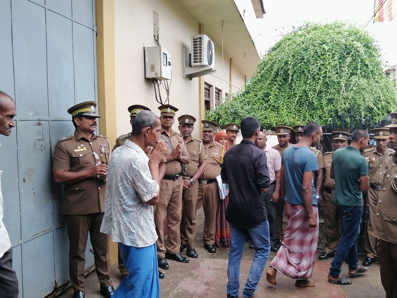 மட்டக்களப்பு சிறைச்சாலையில் 24 கைதிகள் விடுதலை!