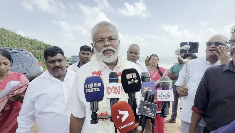 முல்லைதீவின் முக்கிய பகுதி ஒன்றை சுற்றுலாத் துறையாகும் திட்டம்: டக்ளஸ் வெளியிட்டுள்ள தகவல்
