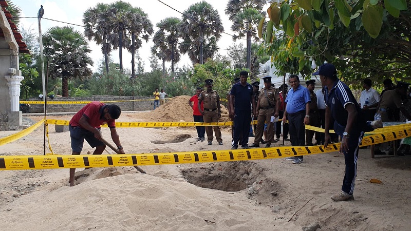 யாழில் மனித எலும்பு கூட்டு எச்சங்கள் மீட்கப்பட்ட பகுதியில் அகழ்வு பணி