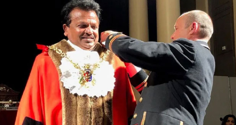 பிரித்தானியாவில் முதன் முதலில் நகர மேயராக தெரிவாகிய இலங்கைத் தமிழர்!