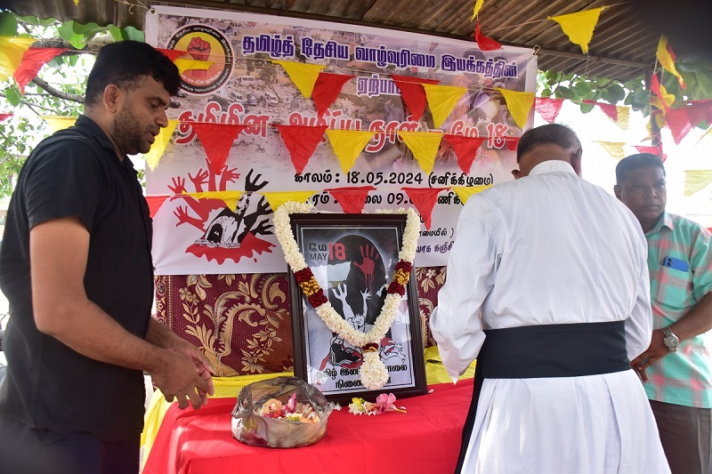 மன்னாரில் இறுதிப் போரில் உயிர் நீத்த உறவுகளை நினைவுகூரும் முள்ளிவாய்க்கால் நினைவேந்தல் அனுஷ்டிப்பு!