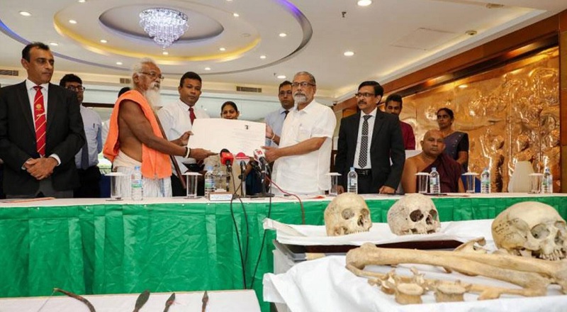 சுவிஸிலிருந்து இலங்கைக்கு கொண்டு வரப்பட்ட மனித எலும்புகள் மற்றும் கலை பொருட்கள்