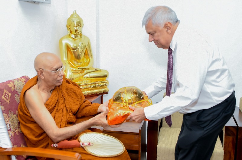 உரிய திகதியில் தேர்தலை நடத்த வேண்டும்! ஜனாதிபதி