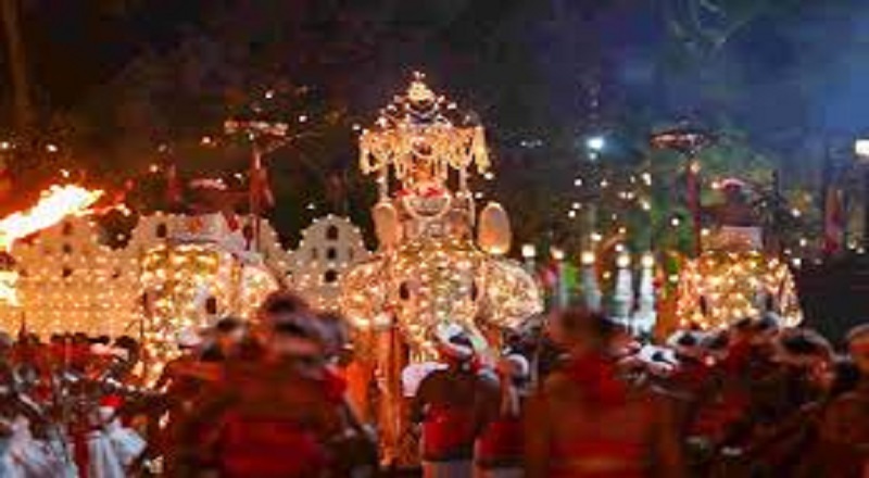 ஸ்ரீ தலதா மாளிகை:எசல பெரஹரா ஆரம்பம்