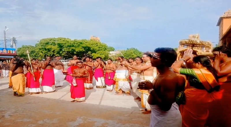 நல்லூர் கந்தசுவாமி ஆலயம் : காளாஞ்சி கையளிக்கும் நிகழ்வு!
