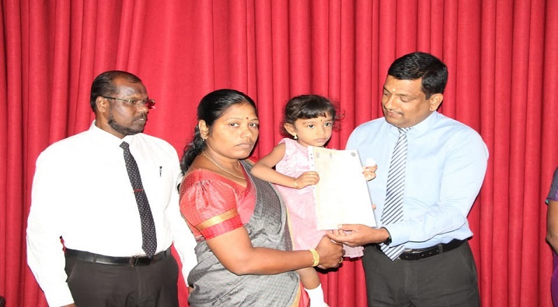 கிளிநொச்சியில் டிஜிட்டல் முறையிலான பிறப்புச் சான்றிதழ் வழங்கும் நிகழ்வு அறிமுகம்!