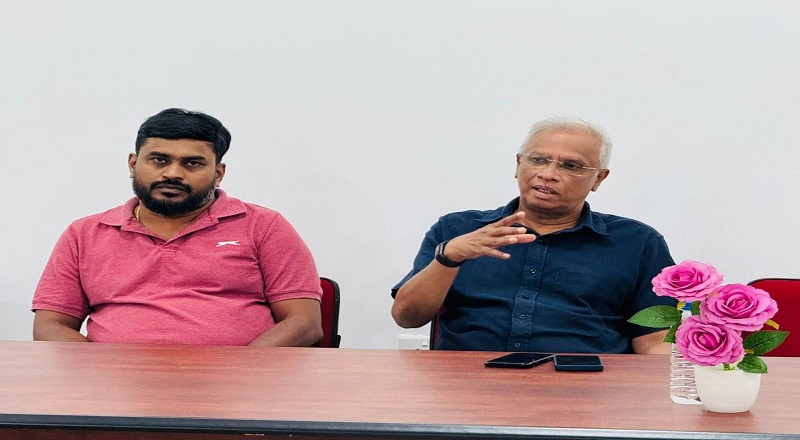 வவுனியா வர்த்தக சங்க பிரதிநிதிகளுடன் சுமந்திரன் கலந்துரையாடல்