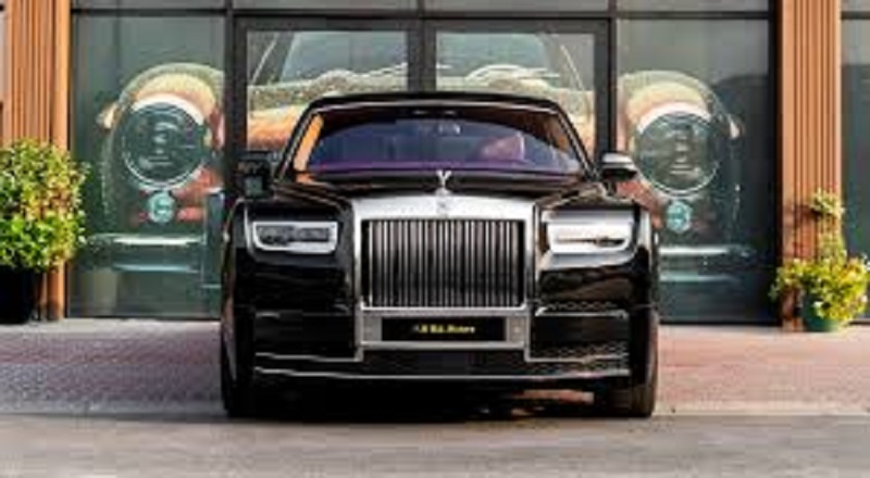 மைத்திரி குடும்பத்தில் உலகின் மிக விலையுயர்ந்த கார்!