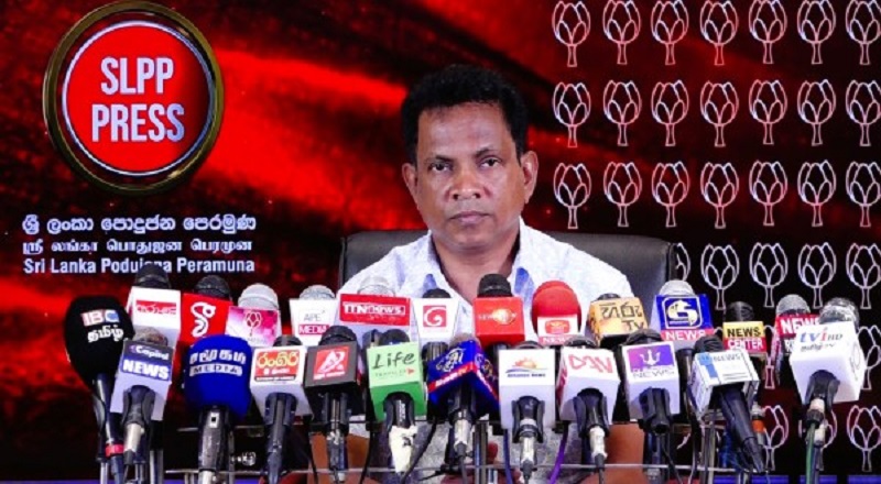 அரசின் அகந்தையை ஒதுக்கி வைத்து மக்களின் குரலைக் கேளுங்கள் – ஜனக வக்கும்புர!