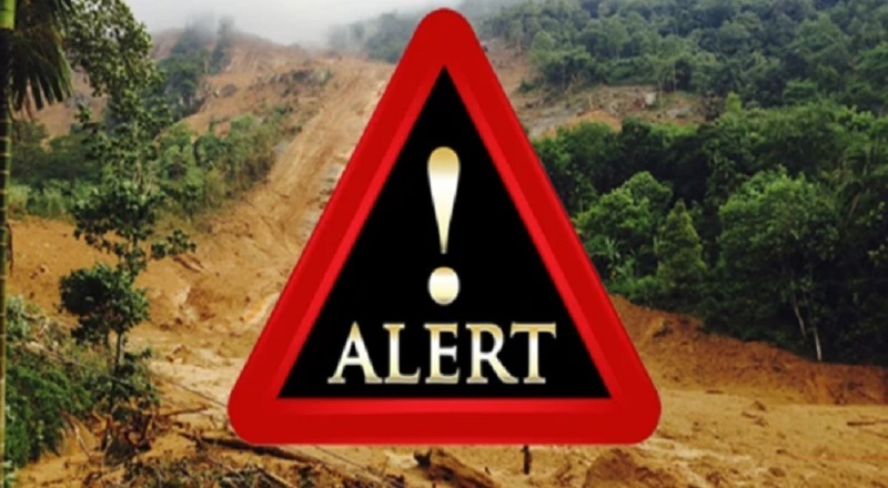நாட்டின் இரு மாவட்டங்களுக்கு மண்சரிவு அபாய எச்சரிக்கை