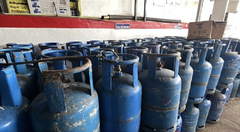 லிட்ரோ சமையல் எரிவாயு சிலிண்டர்களுக்கு தட்டுப்பாடு!