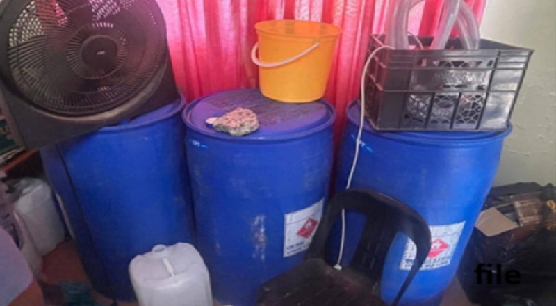 கம்பஹாவில் சட்டவிரோத மதுபான உற்பத்தி நிலையம் முற்றுகை!