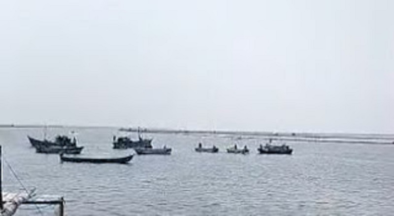 யாழில் படகு விபத்து - 2 பேர் உயிரிழப்பு; பலர் கவலைக்கிடம்..