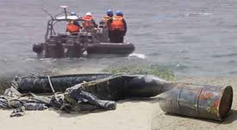 கடலில் மிதந்து வந்த எண்ணெய் பேரல்கள் - தொடங்கந்தூவையில் பரபரப்பு!