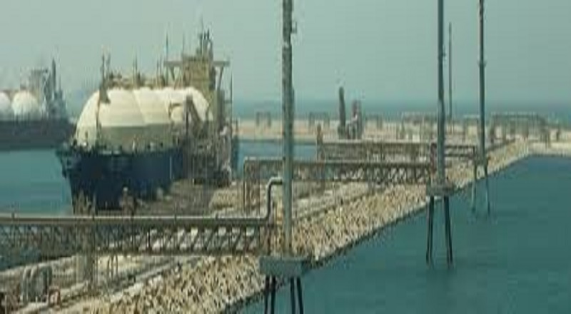 கப்பல் மீது மர்ம தாக்குதல் - கப்பல் ஊழியர்களின் நிலை என்ன?