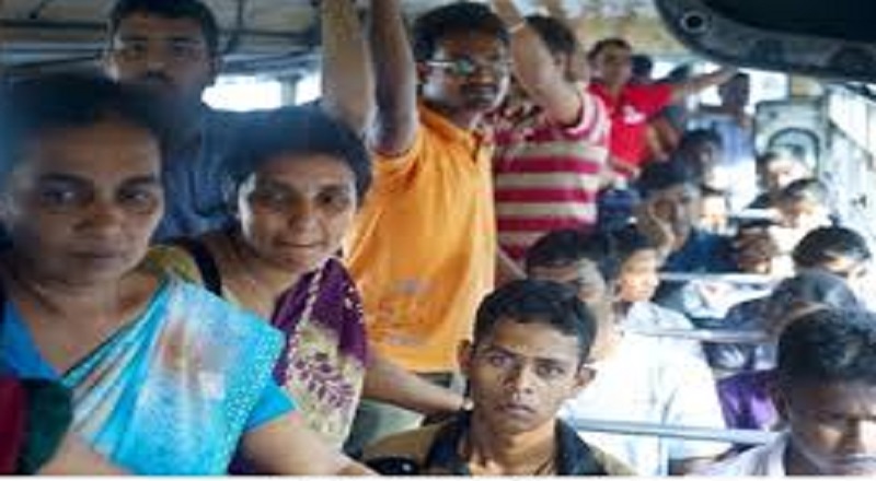 பேருந்து நிலையங்களில் முடிவில்லா வரிசை: நடுத்தர மக்கள் வீதியில் தவிப்பு!