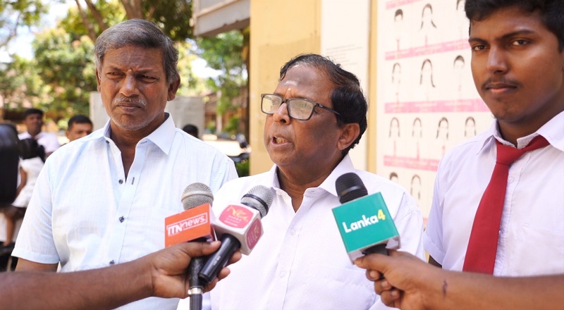 கிளிநொச்சி மகா வித்தியாலய மாணவனின் வரலாற்றுச் சாதனை: நேரில் சென்று பாராட்டிய ஆளுநர் வேதநாயகன்.