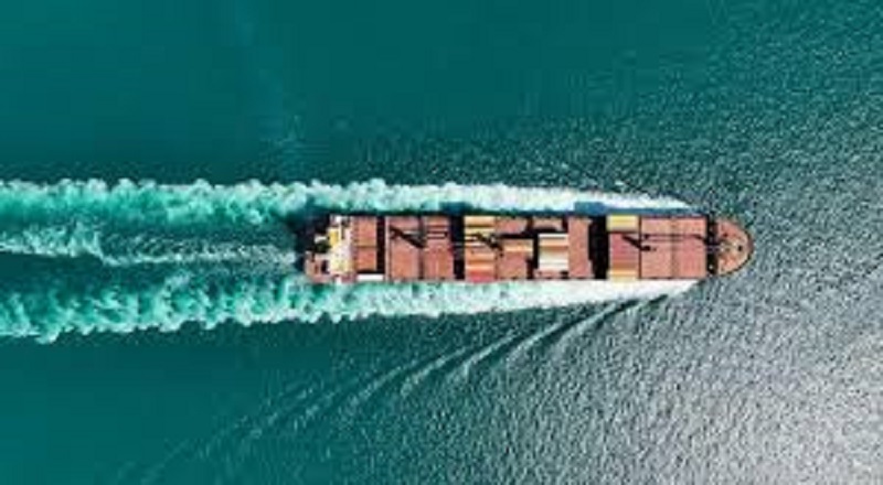 உச்சக்கட்ட பதற்றம்: ஈரானின் ஹோர்முஸ் நீரிணையை கடந்தது பிரான்ஸ் போர்க்கப்பல்!