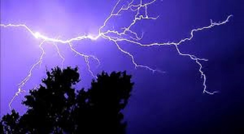 நாட்டின் பல பகுதிகளில் மின்னல் தாக்கம் அதிகரிக்கும் - வளிமண்டலவியல் திணைக்களம்.