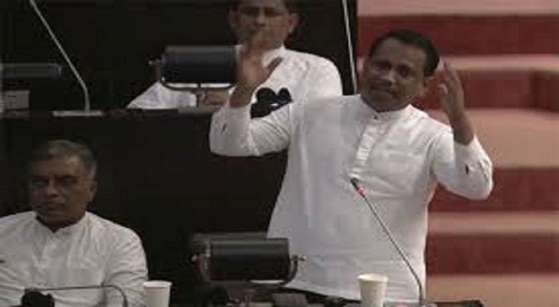 பெருந்தோட்டத் தொழிலாளர்களுக்கு 10 பேர்ச் காணி; நாளாந்த சம்பளம் 400 ரூபாவினால் அதிகரிப்பு