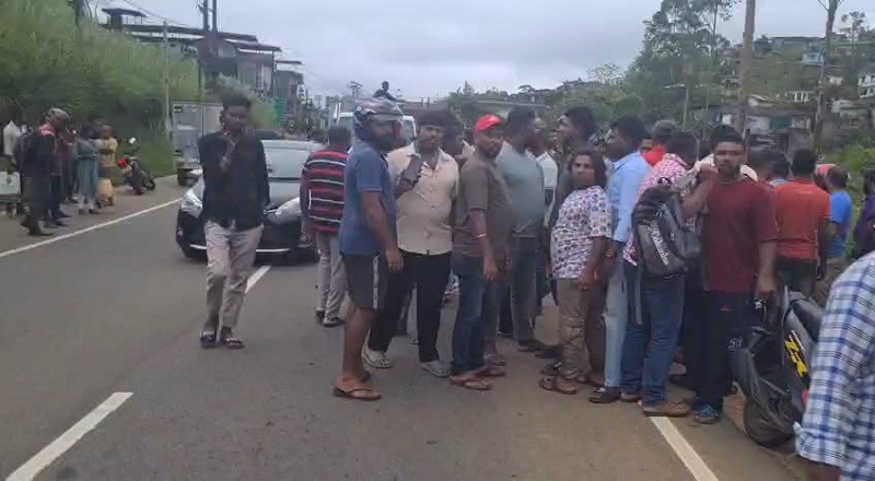 கொட்டகலை திருமண மண்டபத்தில் பயங்கர மோதல்: விலக்கச் சென்ற பொலிஸார் மீது வன்முறைத் தாக்குதல்!