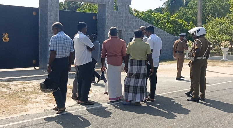 மருதங்கேணி காணி சுவீகரிப்பு நிறுத்தம் - அதிகாரிகளுக்கு அனுமதி மறுப்பு!