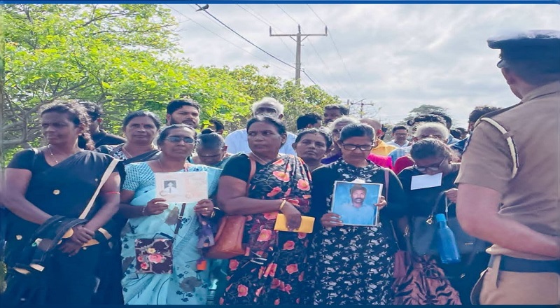 செம்மணி மனிதப்புதைகுழி விவகாரம்: சர்வதேச விசாரணை கோரி செம்மணியில் கவனயீர்ப்பு போராட்டம்!