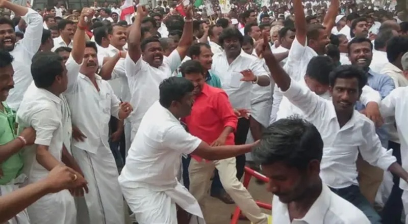 உதயநிதி ஸ்டாலின் கைது விவகாரம்: முதலமைச்சர் விஜய்க்கு எதிராக போராட்டம்!