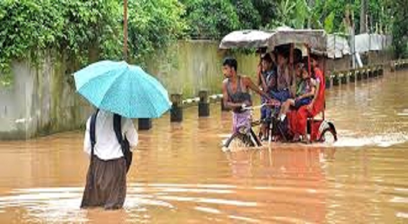 சீரற்ற காலநிலை தொடர்கிறது: நுவரெலியாவில் 7,572 பேர் பாதிப்பு!