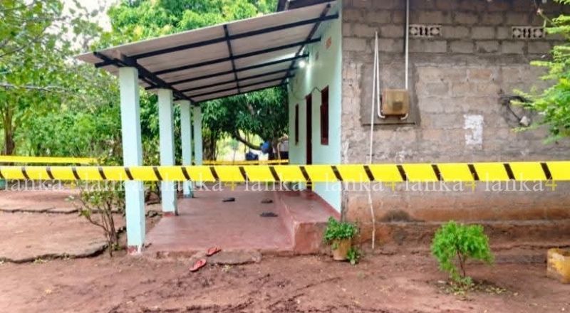 பனிக்கன்குளம் பகுதியில் வீட்டில் தூங்கிக்கொண்டிருந்த இருவர் அடித்துக் கொலை