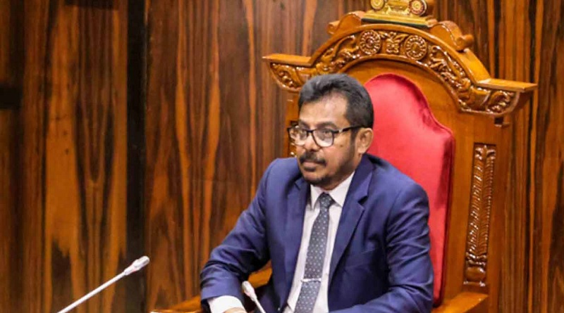 பதவியிலிருந்து விலகிய சபாநாயகர்!