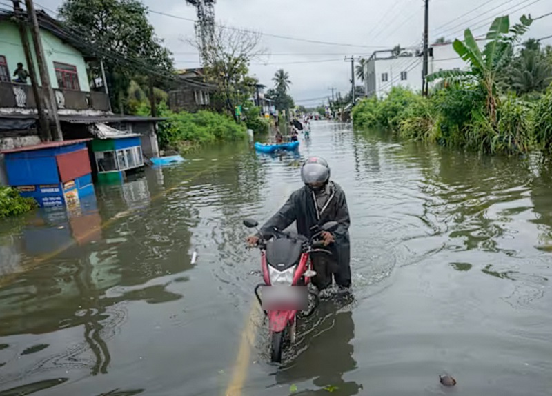 நாட்டின் சீரற்ற காலநிலையால்  80,000 குடும்பங்கள் பாதிப்பு!