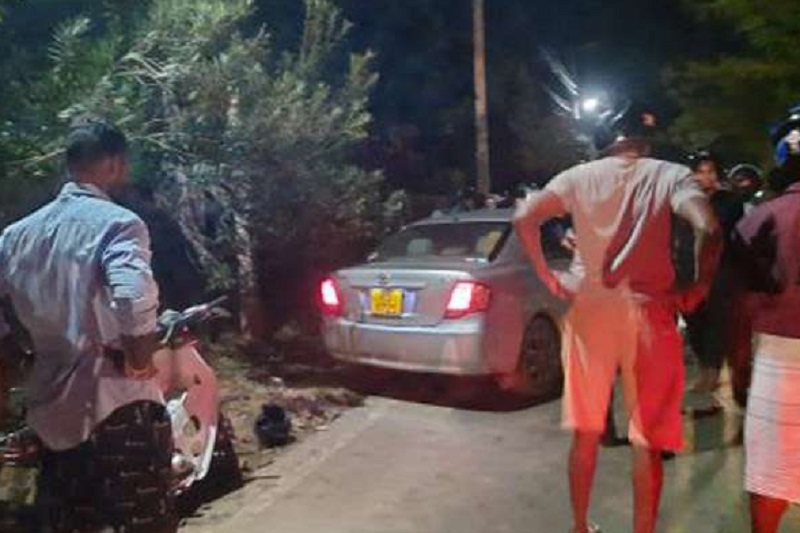 யாழ் விபத்தில் பிறப்பு இறப்பு பதிவாளர் உயிரிழப்பு