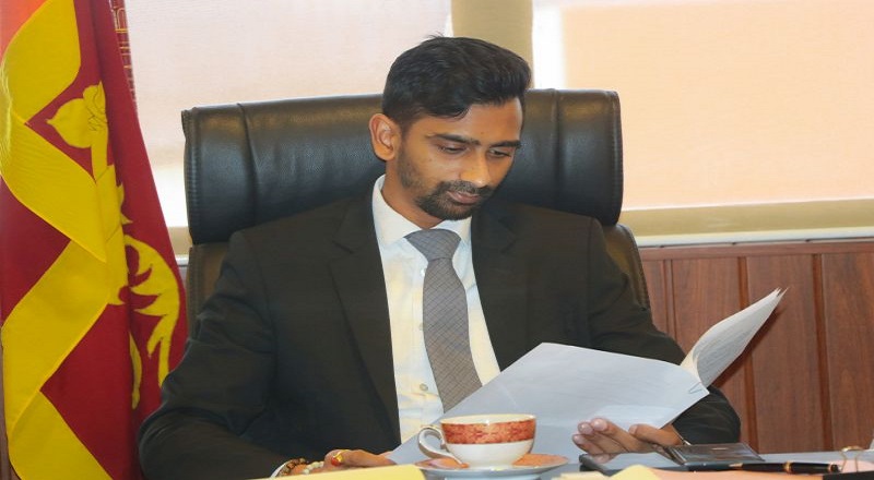 பொருளாதார நெருக்கடியைக் கருத்திற்கொண்டு மாணவர்களுக்கு இலவச அரிசி! - 