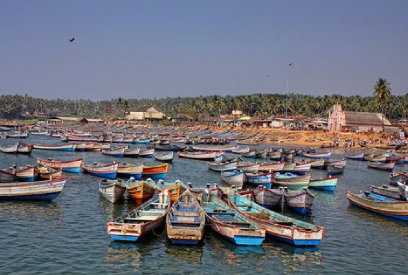 எல்லை தாண்டும் படகுகளை நடுக்கடலில் மூழ்கடிக்க நடவடிக்கை!